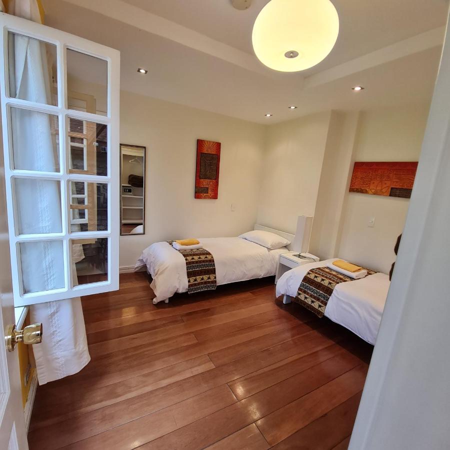 Hotel Cayman กีโต ภายนอก รูปภาพ